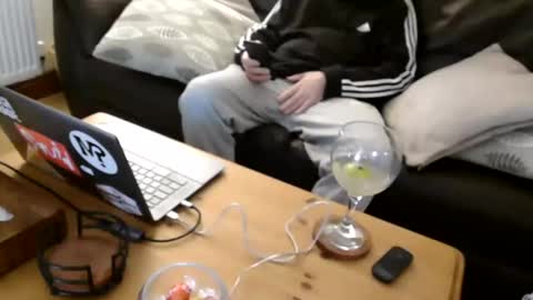 Snapshot of bindmedown chatting on February 2026 09:52:01 PM bindmedown online show from February 2026 09:52:01 PM