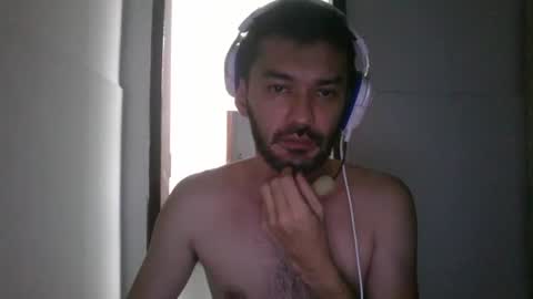 Snapshot of binhodm1 chatting on December 2024 11:18:01 AM binhodm1 online show from December 2024 11:18:01 AM