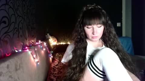 Snapshot of birdie_kiss chatting on February 2026 08:15:01 PM birdie_kiss online show from February 2026 08:15:01 PM