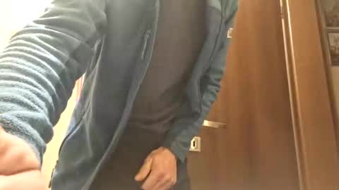 Snapshot of bisexdadd chatting on December 2024 03:47:02 AM bisexdadd online show from December 2024 03:47:02 AM