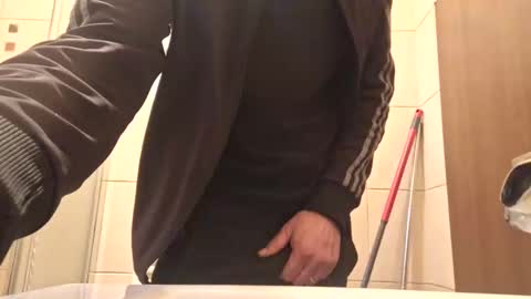 Snapshot of bisexdadd chatting on January 2025 02:08:02 PM bisexdadd online show from January 2025 02:08:02 PM