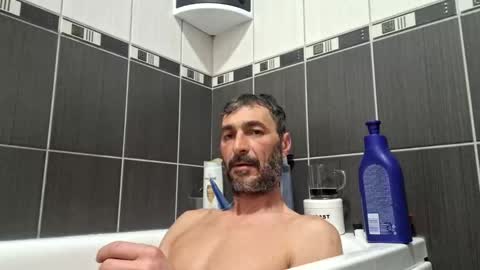 Snapshot of bisexdadd chatting on January 2025 05:40:02 AM bisexdadd online show from January 2025 05:40:02 AM