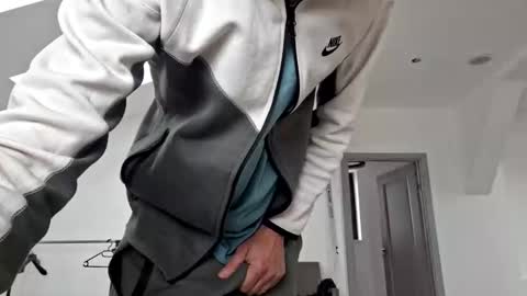 Snapshot of bisexdadd chatting on February 2025 07:48:01 AM bisexdadd online show from February 2025 07:48:01 AM