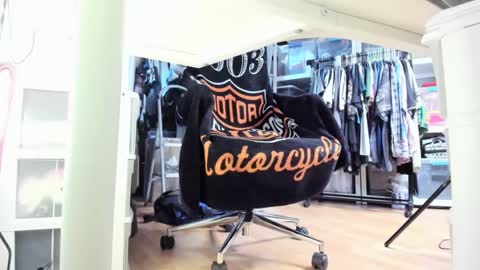 Snapshot of bisexualjay chatting on September 2025 01:48:02 PM bisexualjay online show from September 2025 01:48:02 PM