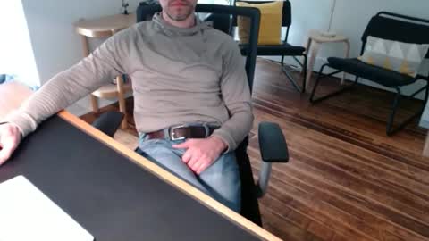 bisexy_man online show from April 2026 04:01:01 PM