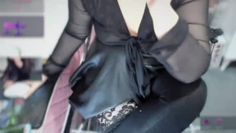 Snapshot of bisexyeliz35 chatting on November 2025 08:14:01 PM bisex woman online show from November 2025 08:14:01 PM