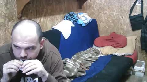 George  Maria online show from April 2026 07:11:02 PM