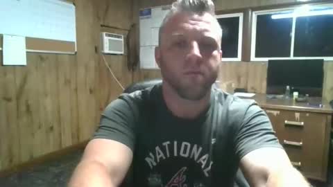 bjhancock_28 online show from April 2026 08:47:01 PM