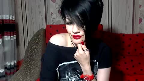 black_hot_01 online show from January 2025 12:10:01 PM