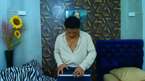 black_king_241 online show from April 2026 05:00:02 AM