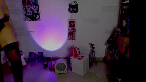 Snapshot of black_lady_05 chatting on February 2026 04:16:02 AM millie online show from February 2026 04:16:02 AM