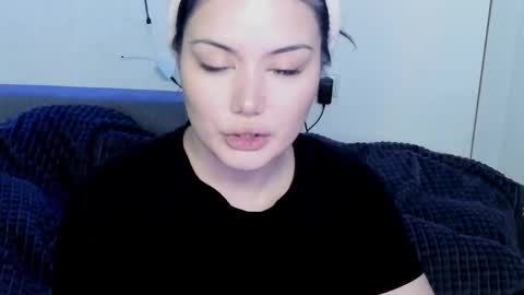 Mon Mon online show from May 2026 01:24:02 AM