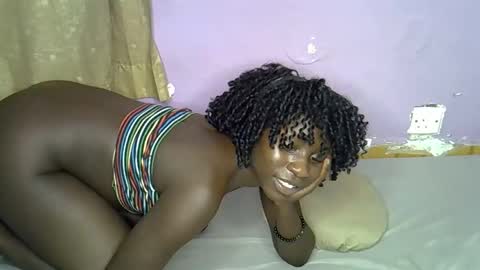 Snapshot of black_queeni chatting on November 2025 10:23:01 PM black_queeni online show from November 2025 10:23:01 PM