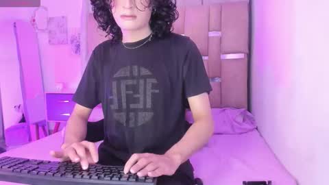 B L A C K  R O S E  online show from February 2026 11:31:01 AM