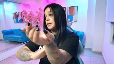 Snapshot of black_roseee chatting on October 2025 03:40:01 AM Rousse online show from October 2025 03:40:01 AM