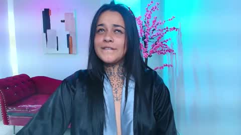 Snapshot of black_roseee chatting on December 2025 09:18:01 AM Rousse online show from December 2025 09:18:01 AM