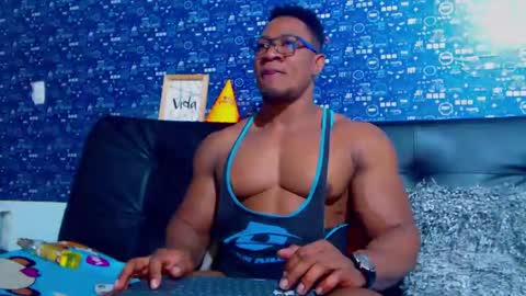 duglas online show from October 2025 08:59:02 PM