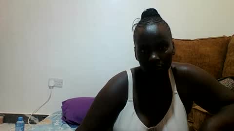Snapshot of blackbeauty002 chatting on November 2025 09:48:02 PM PACIFICA online show from November 2025 09:48:02 PM