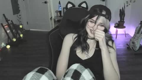 Snapshot of blackberryfizz chatting on January 2026 06:43:02 PM Ella online show from January 2026 06:43:02 PM