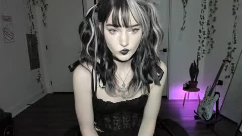 Snapshot of blackberryfizz chatting on January 2026 01:11:02 AM Ella online show from January 2026 01:11:02 AM