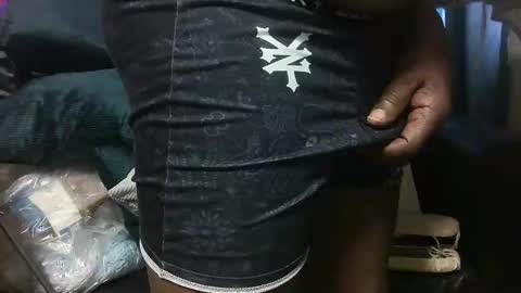 Snapshot of blackmanluv chatting on February 2026 12:20:02 PM Me and her online show from February 2026 12:20:02 PM