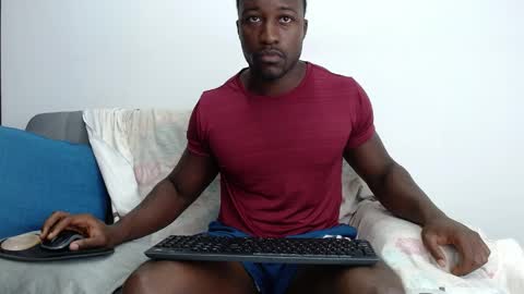 Twtter 1MikeBeckford            Onlyfns beckfordmike online show from May 2026 12:02:01 PM