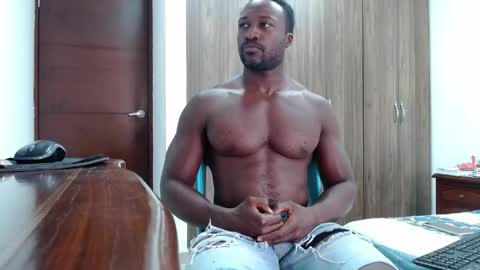 Twtter 1MikeBeckford            Onlyfns beckfordmike online show from May 2026 08:04:02 PM