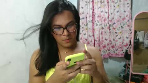 Ellez online show from February 2026 06:19:01 PM