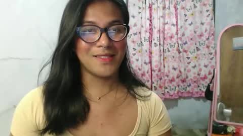 Ellez online show from March 2026 08:14:01 PM