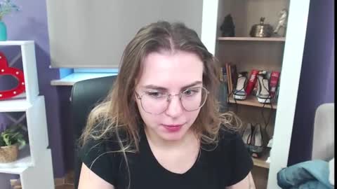 Z O E Y online show from December 2024 09:07:02 AM