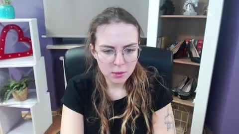 Z O E Y online show from February 2025 05:33:01 AM