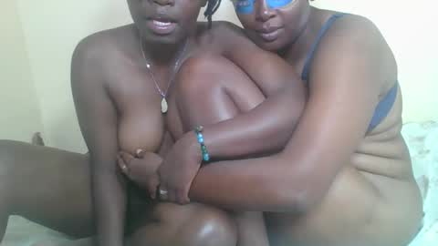 Snapshot of blacks_nastay chatting on December 2025 07:58:02 AM blacks_nastay online show from December 2025 07:58:02 AM