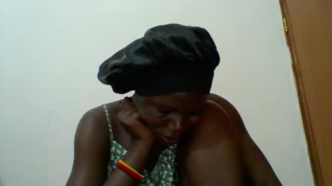 Snapshot of blacksexygal chatting on October 2025 07:31:02 AM SARAH online show from October 2025 07:31:02 AM