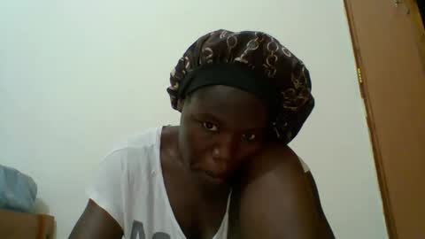 Snapshot of blacksexygal chatting on November 2025 07:43:02 AM SARAH online show from November 2025 07:43:02 AM