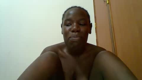 Snapshot of blacksexygal chatting on November 2025 08:52:01 PM SARAH online show from November 2025 08:52:01 PM