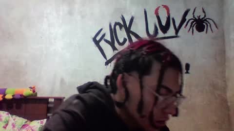 Snapshot of blade_sensual chatting on November 2025 08:27:01 AM blade_sensual online show from November 2025 08:27:01 AM