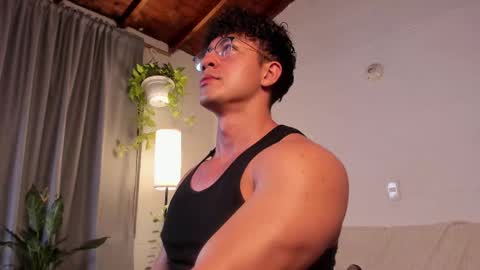 Snapshot of blake_levi chatting on February 2025 02:37:02 AM Blake Levi Independent Model online show from February 2025 02:37:02 AM