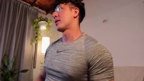 Snapshot of blake_levi chatting on March 2025 12:42:02 AM Blake Levi Independent Model online show from March 2025 12:42:02 AM