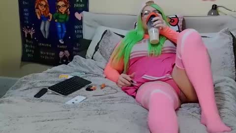 Blakely Morningstar   online show from February 2026 01:45:01 AM