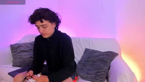  JULIE  online show from November 2025 04:24:02 AM