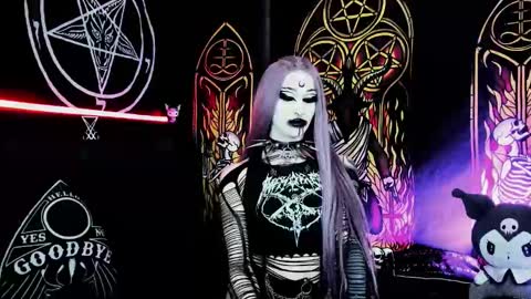   online show from October 2025 01:57:02 PM