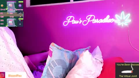 Pau online show from May 2026 12:15:01 AM