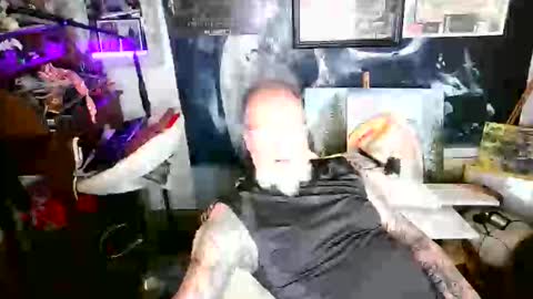 blindsurfer780299 online show from September 2025 10:31:02 AM