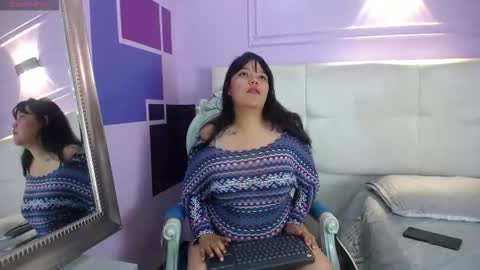 Snapshot of blissvixen chatting on December 2025 05:29:01 PM BlissVixen online show from December 2025 05:29:01 PM