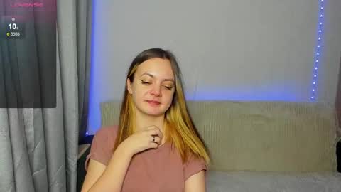 Snapshot of bloemetjes chatting on December 2024 03:11:01 PM bloemetjes online show from December 2024 03:11:01 PM