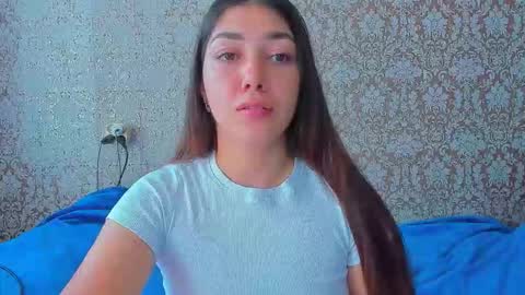 Snapshot of bloemetjes chatting on October 2025 08:17:01 PM bloemetjes online show from October 2025 08:17:01 PM