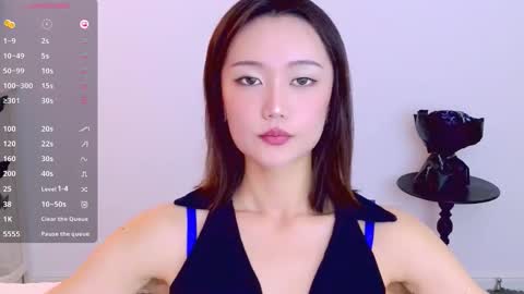 Snapshot of blon_kater chatting on December 2025 06:08:02 AM YoYo online show from December 2025 06:08:02 AM