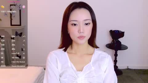 Snapshot of blon_kater chatting on December 2025 05:58:01 AM YoYo online show from December 2025 05:58:01 AM