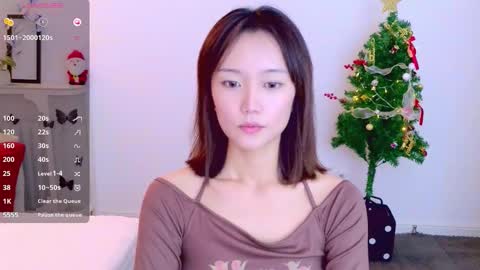 Snapshot of blon_kater chatting on December 2025 07:17:02 AM YoYo online show from December 2025 07:17:02 AM