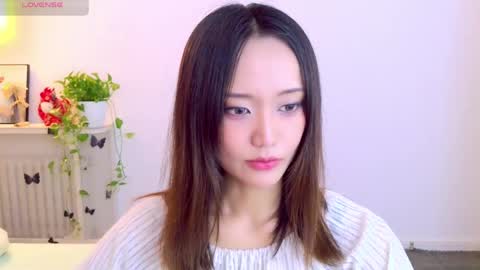 Snapshot of blon_kater chatting on May 2026 04:53:02 AM YoYo online show from May 2026 04:53:02 AM